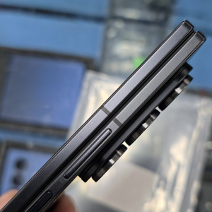 สมาร์ทโฟนพับได้รุ่นขายดี Fold 7 16GB+1TB ปลดล็อค รองรับ 5G โทรศัพท์มือถือพับได้ พกพาสะดวก สีดำ รุ่น Z Fold 7 1 Z - Product Image 5