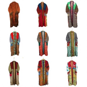Kimono de seda floral vintage hecho a mano para mujer, túnica de baño para primavera, ropa de playa, bikini, ropa de casa/noche. - Product Image 1