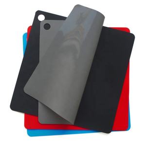 Tapis de protection carré en silicone de 24cm moderne pour <span class=keywords><strong>table</strong></span> de cuisson Tapis de protection rond isolé thermiquement pour <span class=keywords><strong>table</strong></span> de cuisson à <span class=keywords><strong>induction</strong></span> Vente d'usine - Product Image 5