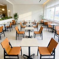 Personnalisation OEM ODM, table pliante de luxe en marbre et métal, mobilier en cuir et métal, ensemble de 2 chaises pour restaurant, table à manger et centre commercial