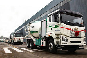 Camión Mezclador de Concreto XCM-G de 10m³ G10V, Precio Económico en Venta - Product Image 3