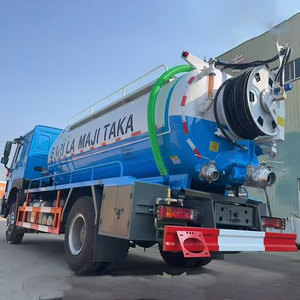 Camion d'aspiration des eaux usées HOWO avec conduite à droite, capacité de 12000 L, équipé d'une pompe à vide pour aspirer les eaux usées - Product Image 5