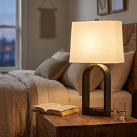 Lampe de table UL Listed Hilton Homewood Suites Bozeman Bronze Arch avec abat-jour en lin blanc, prise secteur et ports USB, idéale pour hôtel, chevet ou bureau