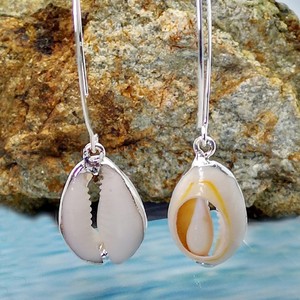 Boucles d'oreilles classiques en forme de coquillage de plage plaquées or, bijoux d'été en forme de conque et d'escargot - Product Image 4