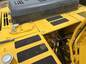 รถขุดมือสอง Komatsu PC300 รถขุด 30 ตัน ของแท้จากญี่ปุ่น พร้อมปั๊มไฮดรอลิก Shimadzu - Product Image 4