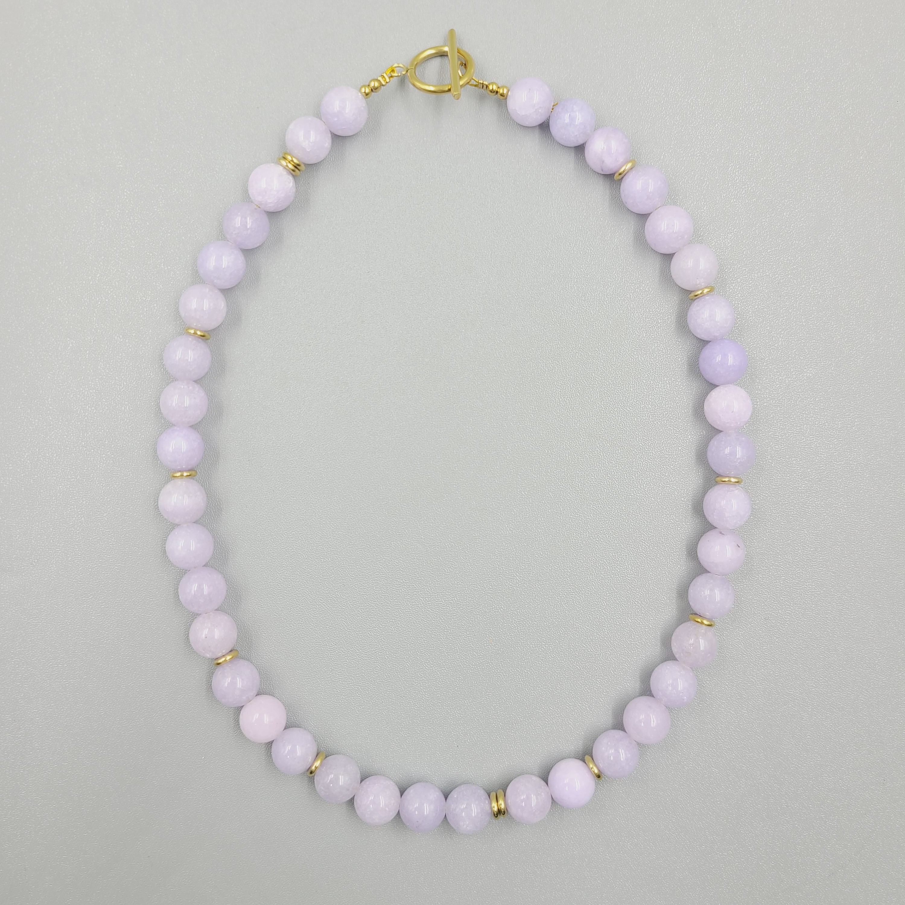 Collana di calcedonio viola
