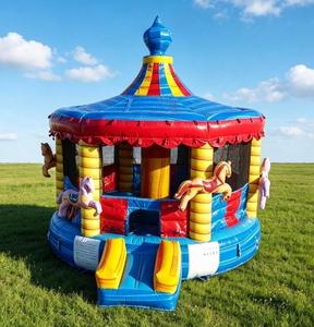 Château gonflable commercial sur le thème du carrousel avec <span class=keywords><strong>chevaux</strong></span> intégrés pour la <span class=keywords><strong>location</strong></span> d'événements et de fêtes - Product Image 1