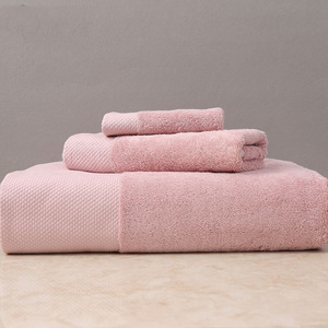 Toalla <span class=keywords><strong>de</strong></span> Baño, Manos y Cara 3 en 1 <span class=keywords><strong>de</strong></span> Felpa <span class=keywords><strong>de</strong></span> Alta Densidad, Toalla <span class=keywords><strong>de</strong></span> Algodón con Logotipo <span class=keywords><strong>Bordado</strong></span> Personalizado <span class=keywords><strong>de</strong></span> Fábrica para el Hogar, Viajes y Resorts - Product Image 4