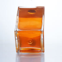 Bottiglia in Vetro Quadrata Extra Trasparente da 700ml/750ml con Chiusura a Vite per Liquori