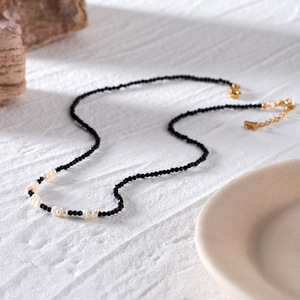 Pearl And Black Crystal Beaded Necklace Imitation Pearl Round Party Jewelry For Women - Product Image 2