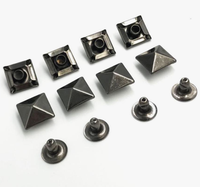 Machine à riveter pneumatique automatique JZ-989NMQ pour la fixation de rivets spéciaux sur les vêtements/chaussures/ceintures