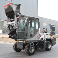 Camion malaxeur à béton compact autochargeur de 3 à 5 m³ avec moteur et transmission intégrale à quatre roues à couple de charge élevé