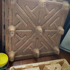 Colle MDI compressée en usine, résistante aux hautes températures et à l'humidité, copeaux de bois compressés moulés, palettes MDI - Product Image 6