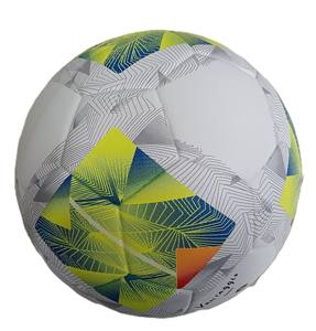 Ballon de football de taille 5 sur mesure de haute qualité, thermocollé, imperméable, pour les sports et les jeux d'équipe. - Product Image 1