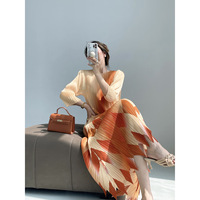 Vente en gros de vêtements plissés pour femmes de style Miyake, fabriqués sur commande, taille plus, robe midi à motif diamant, haute qualité