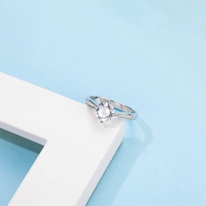 Bague en diamant de laboratoire 2,5 carats, plaqué or 14 carats, bijoux fins unisexes pour un usage quotidien, disponible au prix d'exportation - Product Image 2