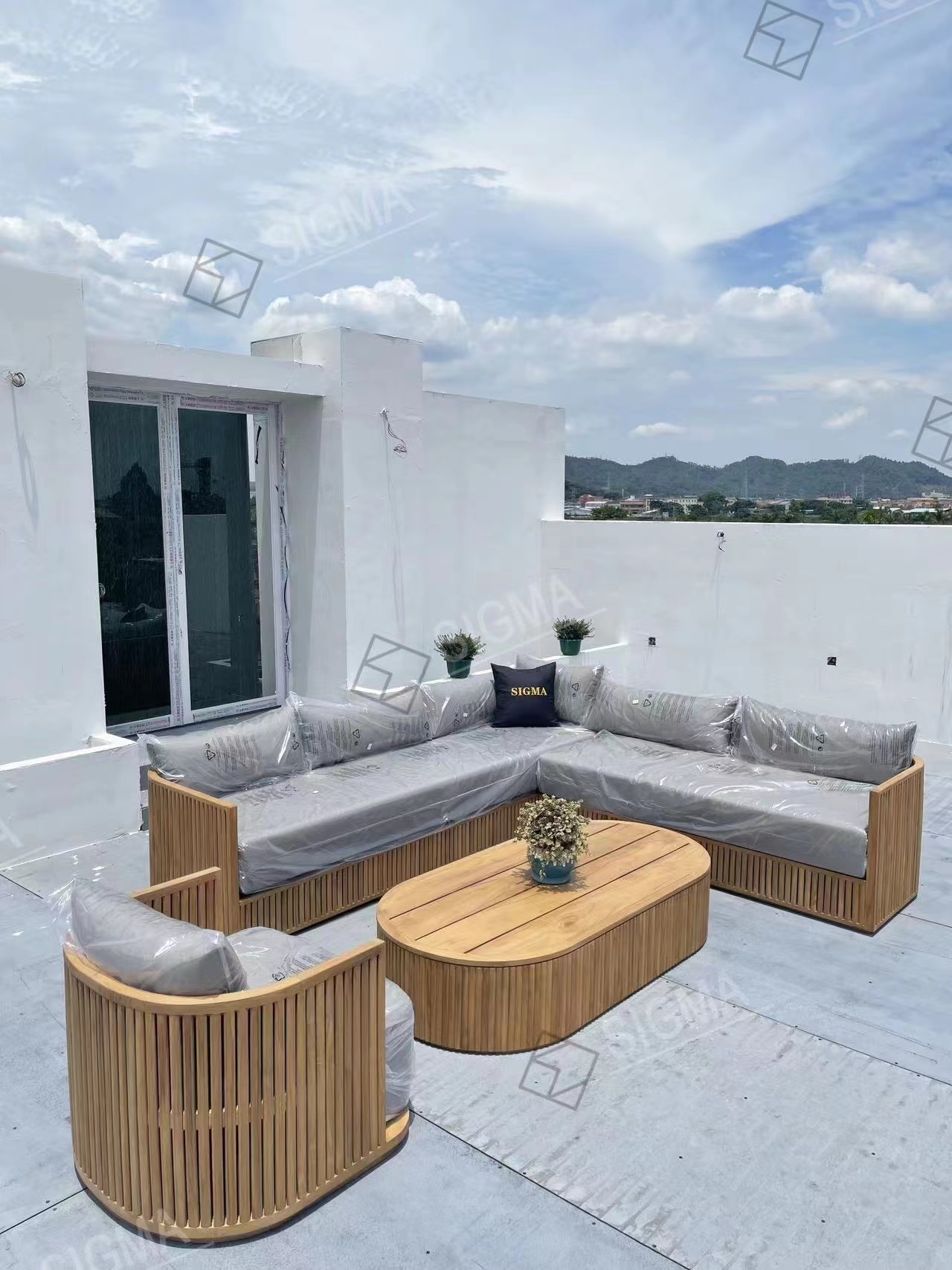 Luxury Modern Waterproof Teak Wood Furniture with Cushions Balcony Garden Patio Hotel Sectional Modular Outdoor Sofa