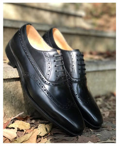 รองเท้าหนังแท้คุณภาพสูงสำหรับผู้ชาย - รองเท้าอ็อกซ์ฟอร์ดทรงสลิมฟิตสำหรับงานทางการ กันน้ำและทนทาน เหมาะสำหรับงานแต่งงานและในออฟฟิศ - Product Image 1