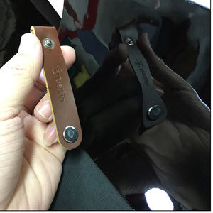 Autentica Pelle Bovina di Prima Qualità Lucida Effetto Specchio per Borse, Scarpe e Abbigliamento Riflettente - Product Image 5