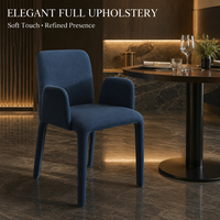 Fauteuil de salle à manger, tissage terracotta, dossier incurvé, accoudoirs intégrés, pieds coniques recouverts pour restaurant, café et hôtel