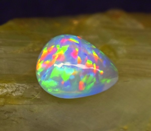 Opale naturelle de haute qualité, taille ovale, multi-feu, cabochon, pierre précieuse en vrac, 3,8 CT, 13,2*10,7*6,1 mm, jeu de couleurs du Rajasthan pour la joaillerie - Product Image 6