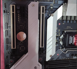 Tarjeta Madre B560M GAMING PRO V20, LGA1200 MicroATX DDR4 DP, para Juegos, Completamente Probada, Usada - Product Image 3