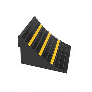 <span class=keywords><strong>Cale</strong></span> <span class=keywords><strong>de</strong></span> <span class=keywords><strong>roue</strong></span> robuste en caoutchouc massif antidérapante pour camions, avions, chariots élévateurs, avec réflecteur prismatique haute intensité - Product Image 2