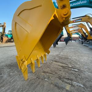 Excavatrice hydraulique sur chenilles Komatsu PC60 d'occasion, 6 tonnes, 90% neuve, économe en carburant, durable, pour usage agricole et domestique, à vendre - Product Image 3