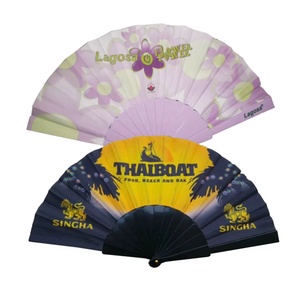 Éventails à main pliants en plastique vierges multicolores Décorations de fête personnalisées imprimées sur un côté Cadeau promotionnel de haute qualité - Product Image 2