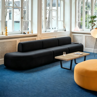 Canapé sectionnel double face à trois places de style décontracté avec cadre en bois massif créatif pour hall d'hôtel