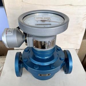 Débitmètre à engrenages ovales en acier au carbone, sortie de signal d'impulsion, haute précision pour eau, huile, kérosène, gazole, glycérine - Product Image 1