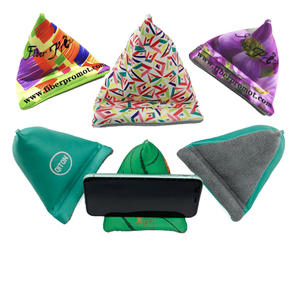 Support <span class=keywords><strong>de</strong></span> téléphone portable triangulaire moderne en tissu microfibre, personnalisable, motif dessin animé, support plat, cadeau publicitaire - Product Image 5