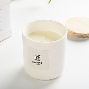 Taza de cerámica blanca sin humo Premium, tapa de madera, velas de <span class=keywords><strong>romero</strong></span> perfumadas, vela de cera de soja perfumada de lujo en tarro de vela de mármol - Product Image 3