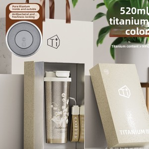 <span class=keywords><strong>Thermos</strong></span> à vide fait à la main 500 ml/520 ml Double couche en titane pur Tasse à café et à thé isolée Tasse en acier inoxydable - Product Image 1