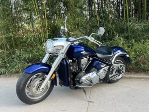 Motocicleta Cruiser Americana Clásica VN2000 de 2000cc con Gran Cilindrada, Usada, en Venta, Diseño Clásico Perfecto para Paseos - Product Image 4