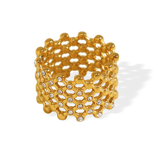 Ensemble de bagues ajourées en nid d'abeille de style européen et américain, en acier inoxydable plaqué or, bijoux de fête pour femmes, design géométrique - Product Image 5