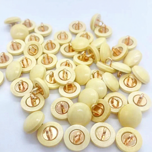 כפתורי בגדים לילדים בצורת פטרייה עגולה, עשויים שרף כפול עבה, תפורים ידנית, סיטונאי, תוצרת סין, זמן אספקה לדוגמא 7 ימים. - Product Image 6