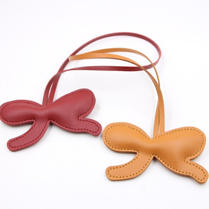 Bolsos de Moda con Colgante de Mariposa de Cuero PU Estilo 2025, Decoraciones, Accesorios, Regalo para Mujer - Product Image 2