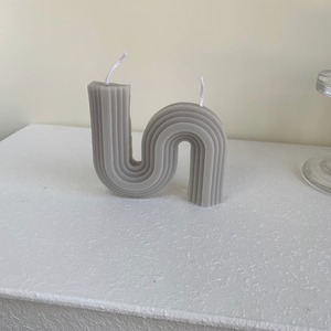 Bougie parfumée personnalisée en gros, décoration d'intérieur, bougie <span class=keywords><strong>blanche</strong></span> en forme de pilier, bougie esthétique colorée avec un design unique - Product Image 1