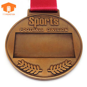 Hochwertiger Hersteller Metall Kupfer beschichtet Gold Doppel Logo Schule Teilnahme Sport Display Benutzer definierte 2D Lanyard Medaille - Product Image 4