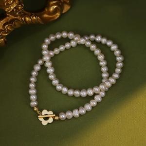 Collier à boucle OT tendance pour femmes, élégant et luxueux, chaîne de clavicule, perles d'eau douce naturelles, colliers de perles - Product Image 4