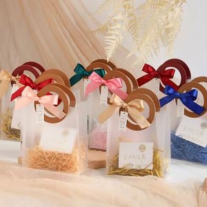 Sac cadeau en PP givré avec logo personnalisé, ruban et carte en raphia pour mariage, fête, événement professionnel, emballage cadeau - Product Image 1
