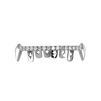 En gros, Ensemble de grillz dentaires 8 dents crocs de vampire, avec zircone cubique 5A étoile, sertissage à griffes en laiton, plaqué or 18 carats, bijoux hip-hop unisexe