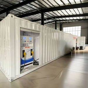 Station-service mobile portable avec réservoir et distributeur de carburant - Product Image 1