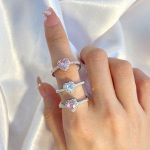 Anillos de Compromiso con MOQ Bajo, Chapados en Oro, con Circonita Cúbica y Piedra Lunar, Anillo de Corazón Moderno para Mujer, Regalo - Product Image 4