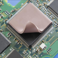Feuille de mousse de silicone conductrice Johan 6001, 1 mm d'épaisseur, avec coussin thermique adhésif 13W/mk pour isolation électrique