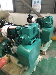 Cumminns <strong>4BTA</strong> 3.9-C-130 130hp Marine diesel <strong>Engine</strong> with Gearbox - Product Image 3