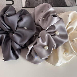Offre Spéciale : Accessoires Cheveux Coréens pour Femmes – Chouchous en Tissu, Grands Chouchous en Satin, Élastiques à Cheveux avec Perles – Vente en Gros - Product Image 2