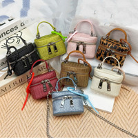 Sac de maquillage mini bandoulière de luxe en cuir, pochette élégante pour écouteurs avec double fermeture éclair, porte-clés et breloques pour sac, boîte mystère