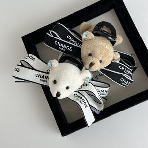 娃娃熊卡哇伊卡通抓握夹新款大号高级面料蝴蝶结鲨鱼夹蝴蝶几何气质发爪 - Product Image 1